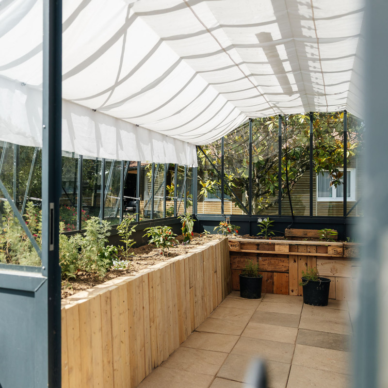 Serre CLASSIQUE largeur 2,75m sur embase aluminium