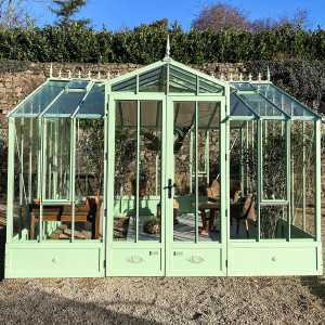 Classique avec chien-assis